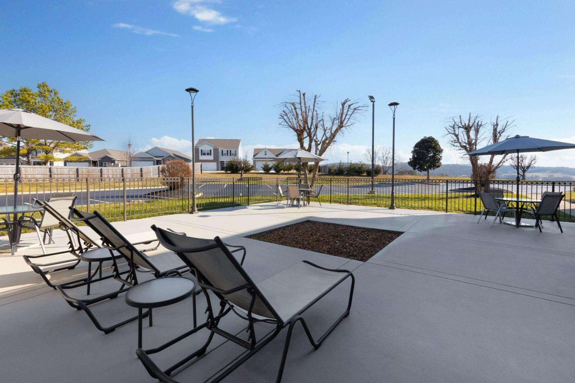 Hotel La Quinta By Wyndham Loudon Exterior foto